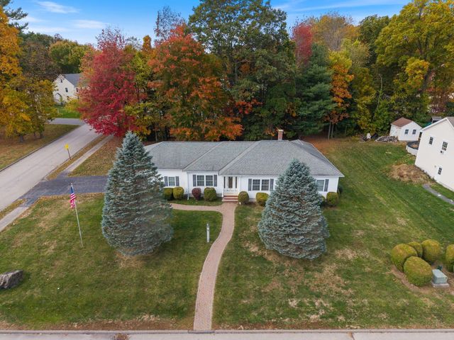 15 Mckenney Drive, Biddeford, ME 04005