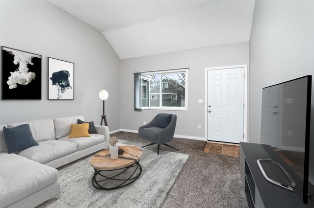 2486 N  Harbor Dr #516e03121, Bay City, MI 48706