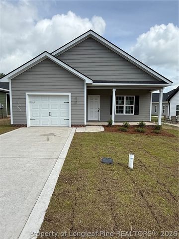 306 Lee St, Spring Lake, NC 28390