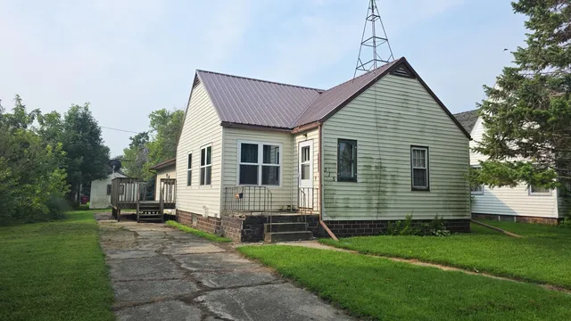 315 Center St, Melvin, IA 51350