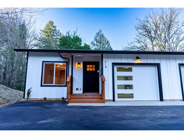 518 E  2nd St, Rainier, OR 97048