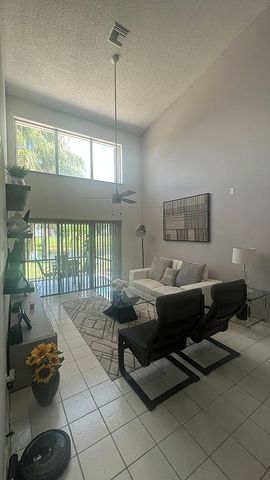 7380 Pinewalk Dr S #37-8, Margate, FL 33063