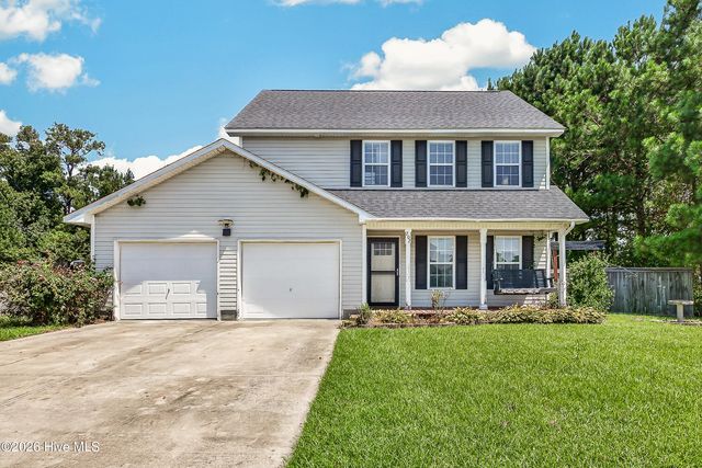202 Halibut Court, Maysville, NC 28555