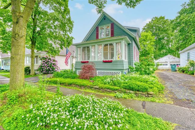 39 Minnesota St, Rochester, NY 14609