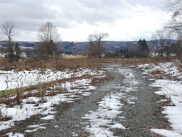 3665 Hedgemoor Dr, Cortland, NY 13045