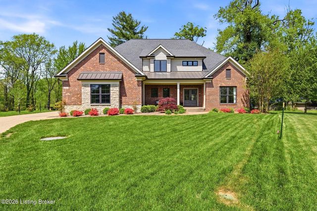3404 Cabin Cir, Glenview Hills, KY 40222