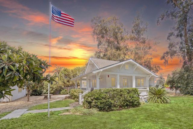 7145 Dry Creek Rd, Rio Linda, CA 95673