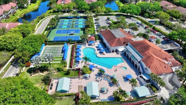 5475 Verona Dr #K, Boynton Beach, FL 33437