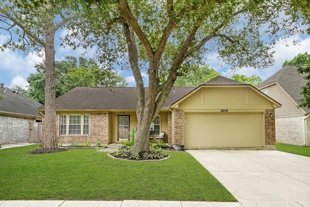 2619 Foxden Dr, Pearland, TX 77584