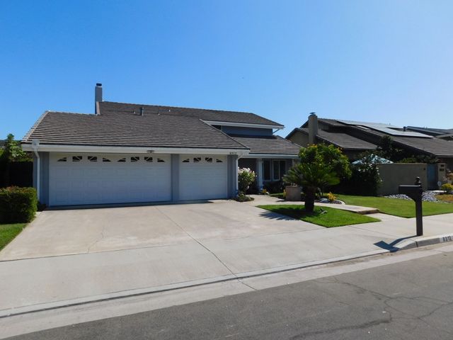 8312 Kingsdale Dr, Huntington Beach, CA 92646