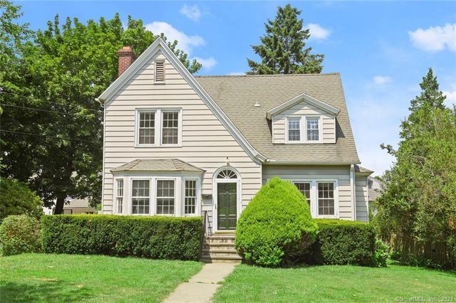 20 Chesterfield Rd, Stamford, CT 06902