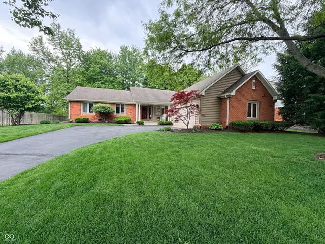 13120 Hazelwood Dr, Carmel, IN 46033