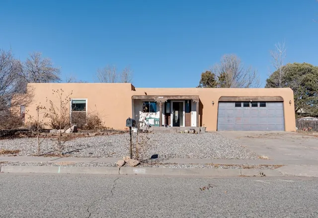 336 Kimberly Ln, White Rock, NM 87547