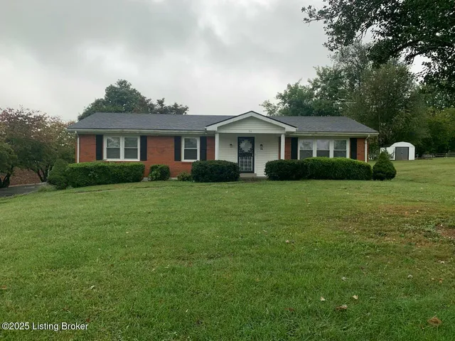 94 Carrol Ann Ave, Pleasureville, KY 40057
