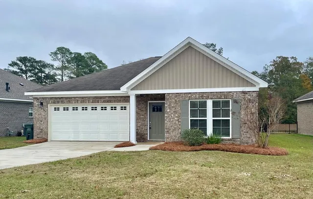 307 Pepperridge Rd, Dothan, AL 36301
