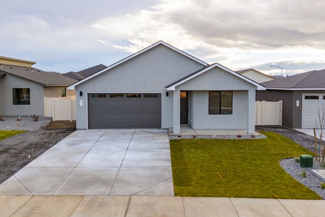 Adobe Plan in Desert Plains, Ephrata, WA 98823