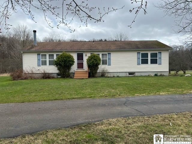 6460 Charlotte Center Rd, Sinclairville, NY 14782