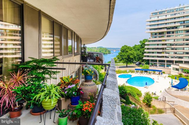 700 New Hampshire Ave NW #510, Washington, DC 20037