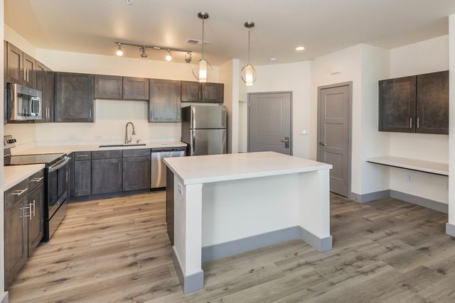 1810 Eldorado Springs Hts #10-008, Colorado Springs, CO 80906