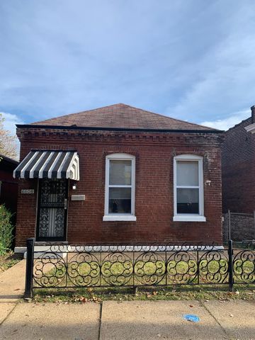 6608 Pennsylvania Ave, Saint Louis, MO 63111