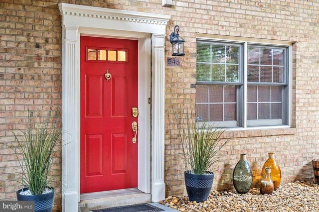 943 S  Scott St, Arlington, VA 22204
