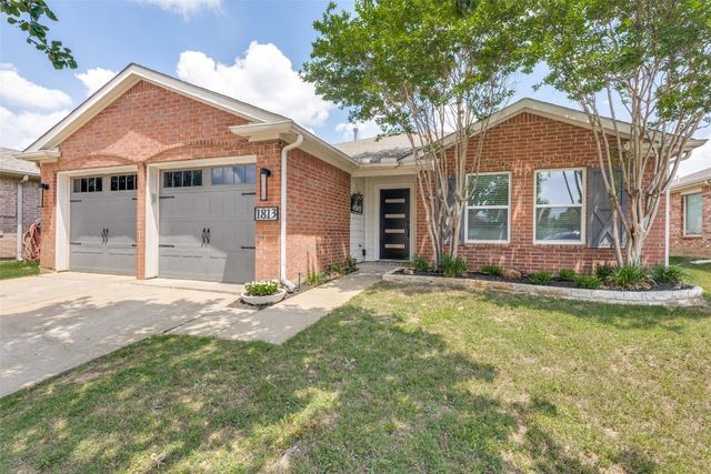 1813 Crested Butte Dr, Fort Worth, TX 76131