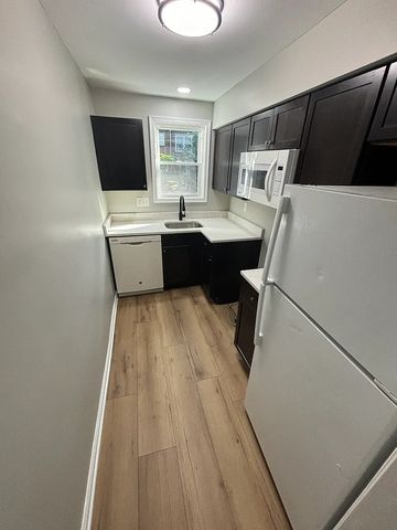 3203 W  2nd St #1, Wilmington, DE 19805