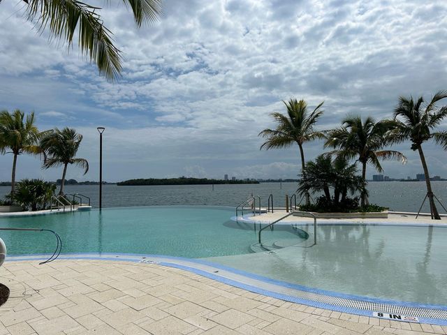 11560 N  Bayshore Dr #B, Miami, FL 33181