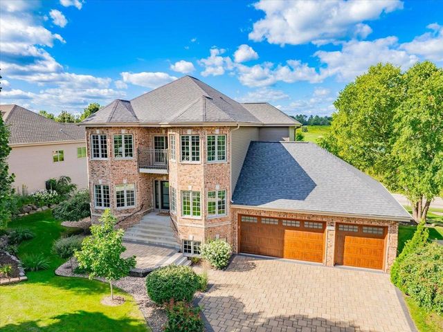 9230 Bear Claw Way, Madison, WI 53717