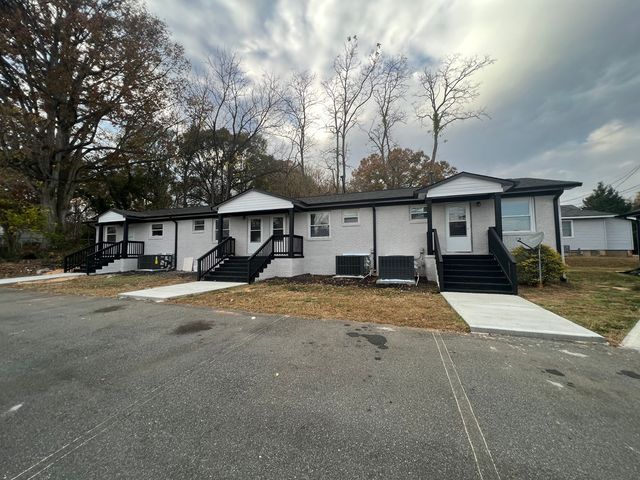 1300 S  Main St   #5, Mount Holly, NC 28120