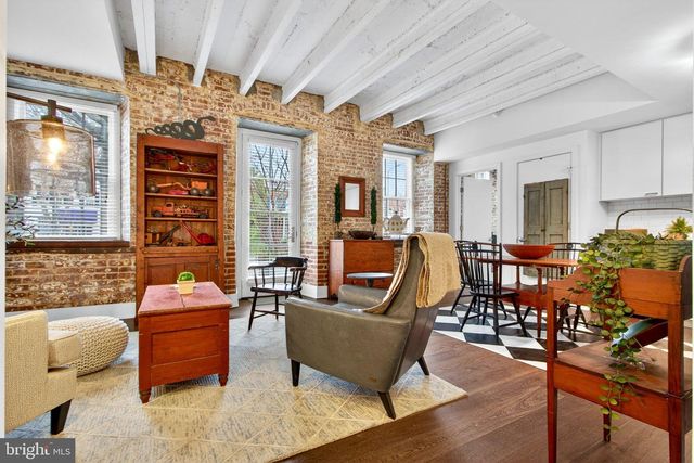 515 N  Washington St #105, Alexandria, VA 22314