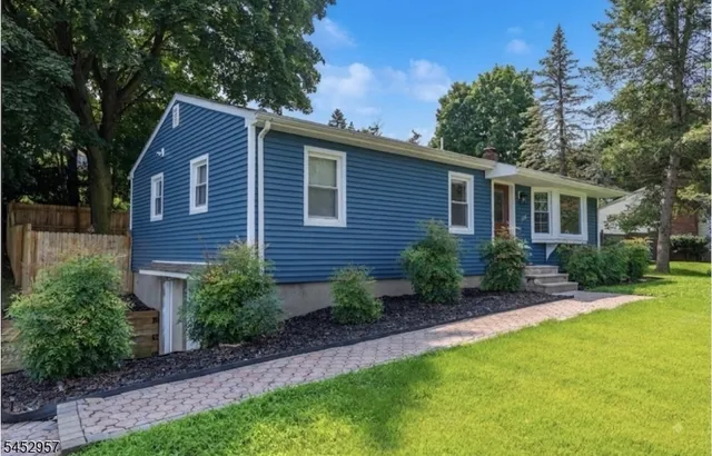 242 State Rt 94, Vernon, NJ 07462