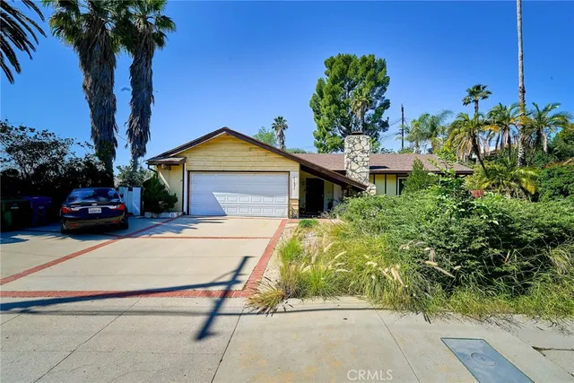 11831 Gothic Ave, Granada Hills, CA 91344