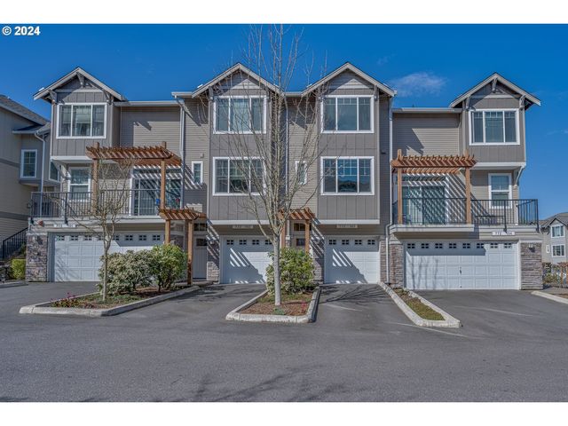 772 NW 118th Ave #103, Portland, OR 97229