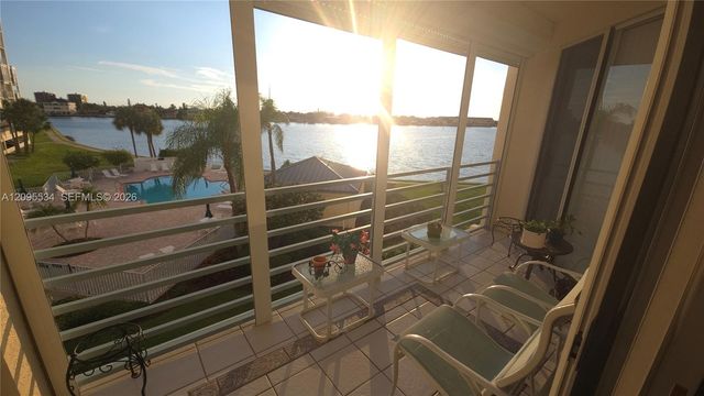 7974 Sailboat Key Blvd #202, Saint Petersburg, FL 33707