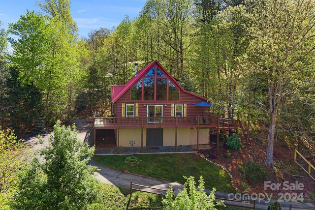 63 Holly Mountain Top Rd, Whittier, NC 28789