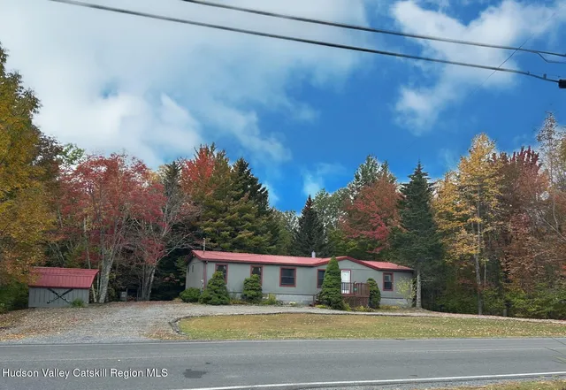 61 County Road 25, Haines Falls, NY 12436
