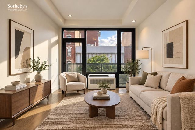 399 E  8th St #3D, New York, NY 10009