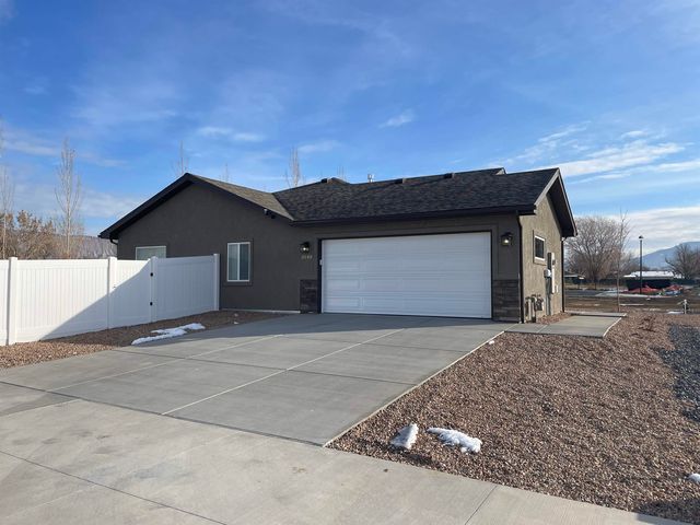 3040 Tawny Rd, Grand Junction, CO 81504