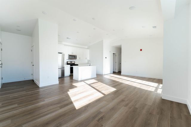 459 W  15 S #D304, Providence, UT 84332