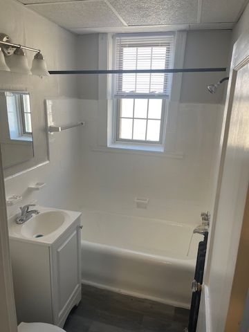 702 Burmont Rd, Drexel Hill, PA 19026
