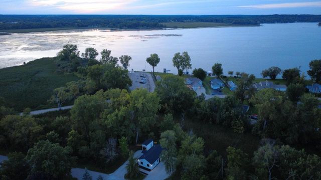 27612 114th STREET, Trevor, WI 53179