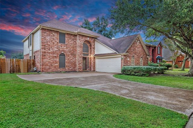 5605 Tyler St, Pearland, TX 77581