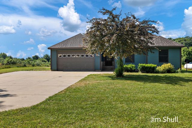 8201 Crocker Rd, Holton, MI 49425