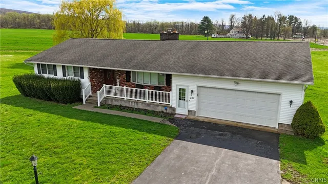 282 Windfall Rd, Utica, NY 13502