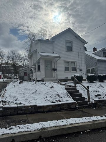 1005 Alfred St, Meadville, PA 16335