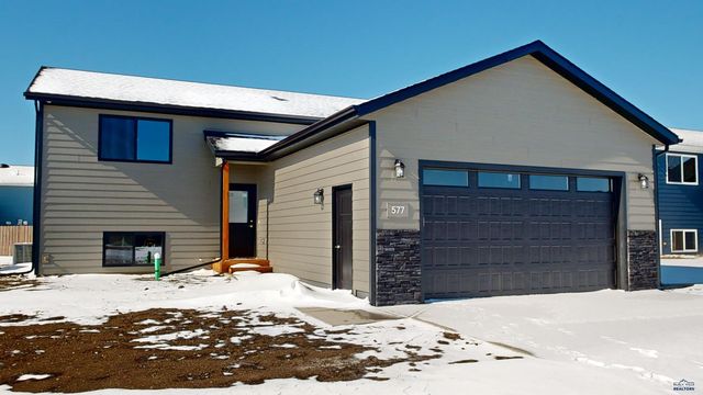 577 Antietam Dr, Box Elder, SD 57719