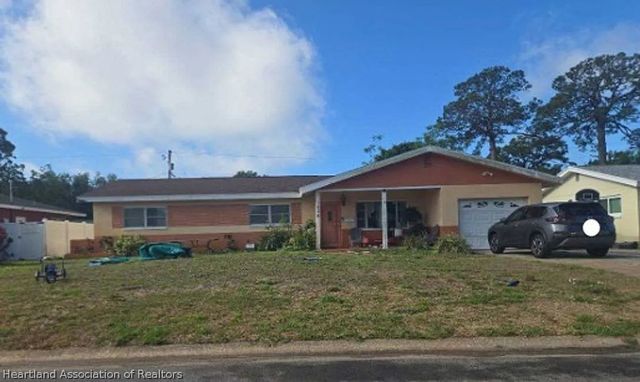 1030 64th Ave S, Saint Petersburg, FL 33705