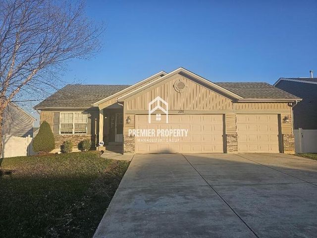 326 Huntleigh Pkwy, Foristell, MO 63348