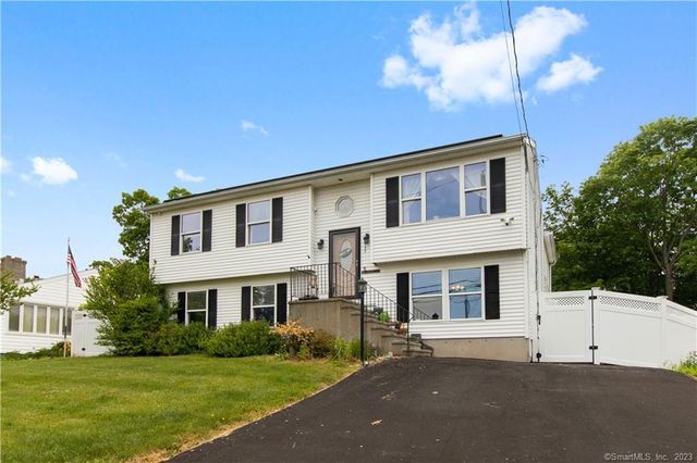 137 Mansfield Grove Rd, East Haven, CT 06512